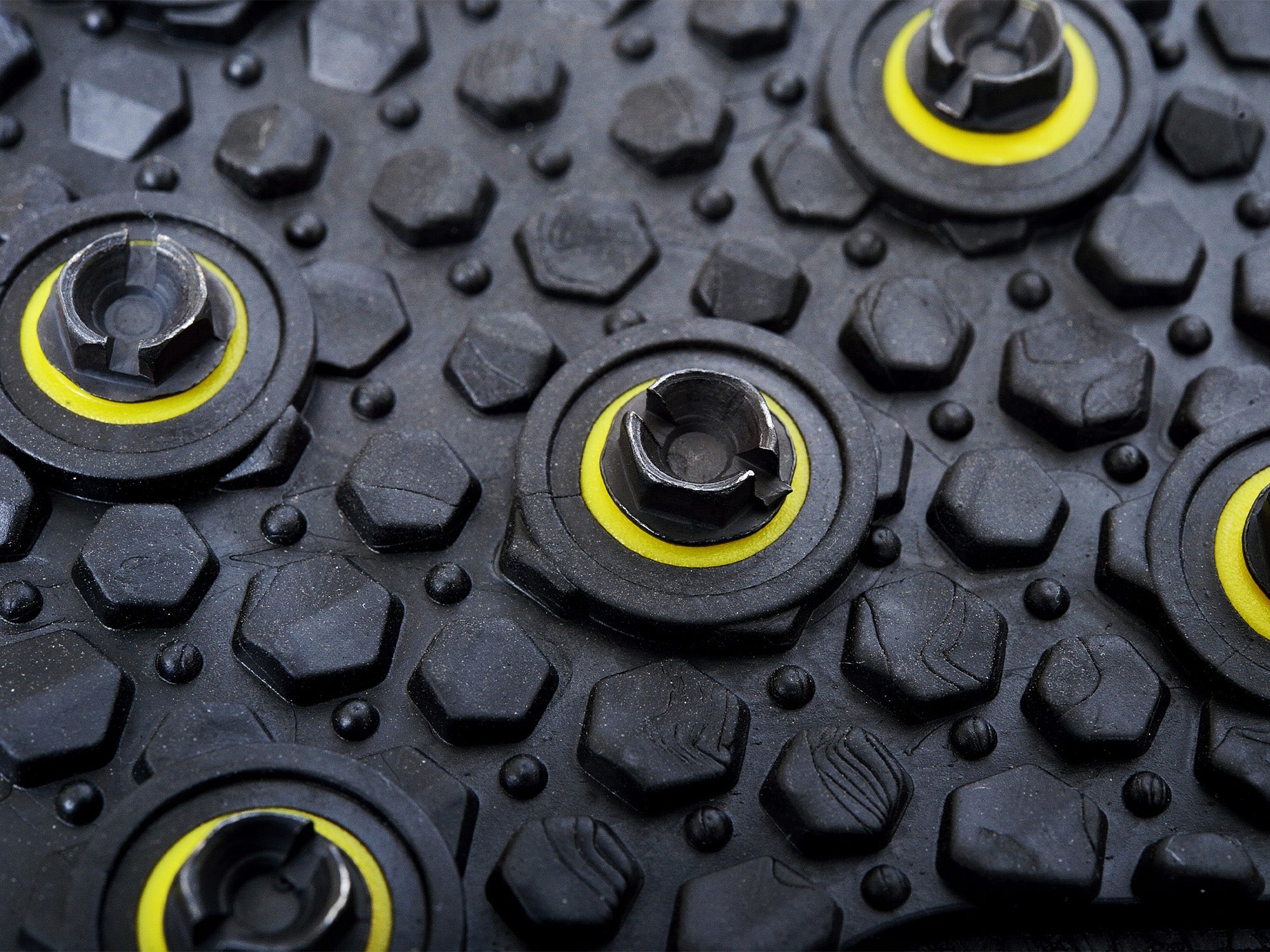 ICETRAX Pro Hex Grip Ice Cleats